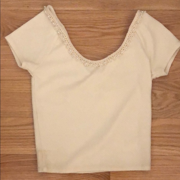 Urban Outfitters Tops - Super Cute Urban Crop Top Urban Outfitters Tops - Super Cute Urban Crop Top